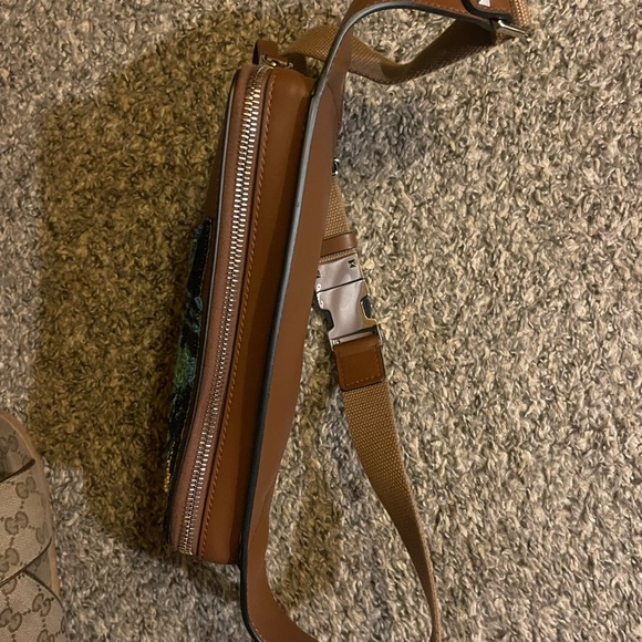 Valentino Garavani unisex bag new - Picture 3 of 13